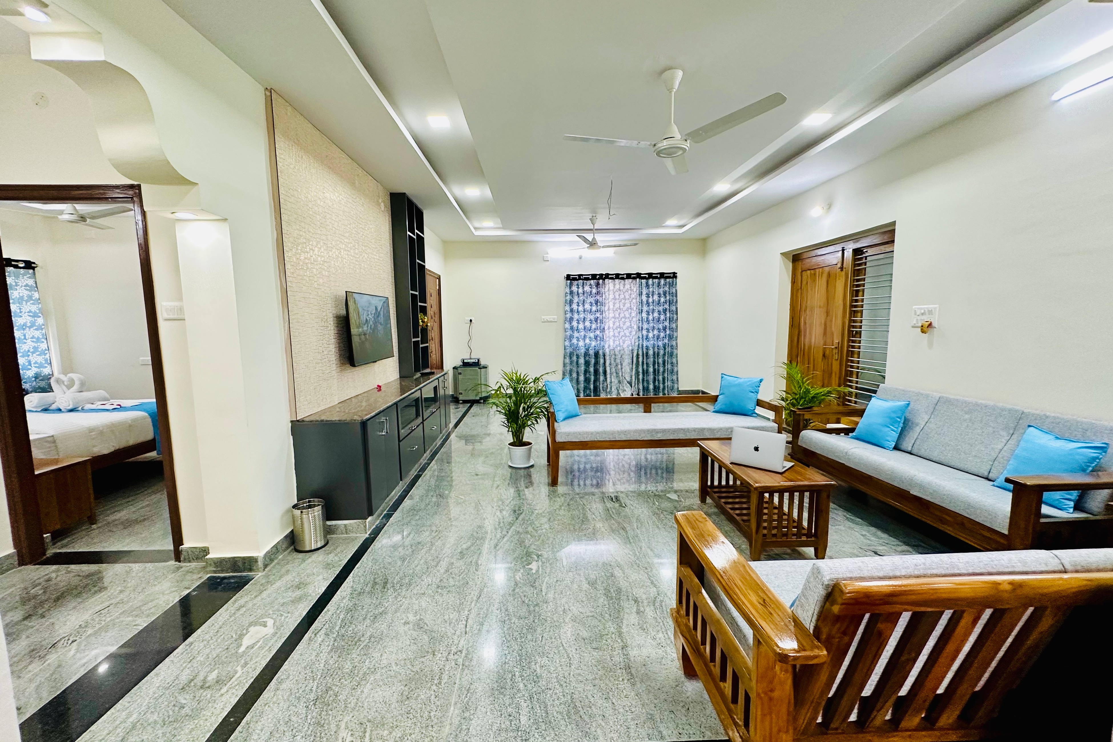 TrueLife Homestays - Bhavya Manor - Tap to explore photos