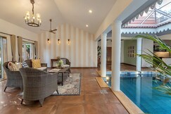 Luxury 4 bedroom Villa with Private pool Siolim
