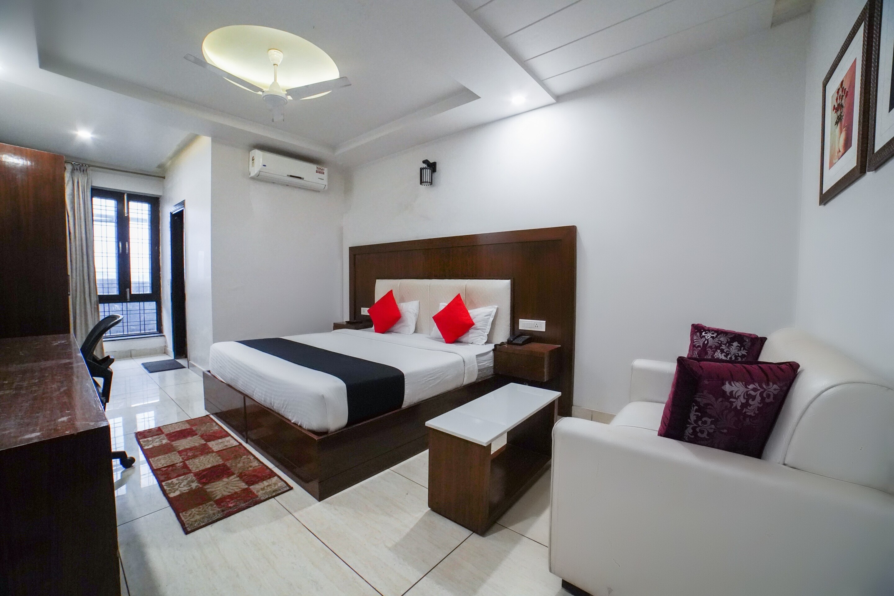 Hotel O Prem Ratna - Tap to explore photos