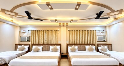 HOTEL THE PUSHPRAJ Room Type - Family 6 beded deluxe Room