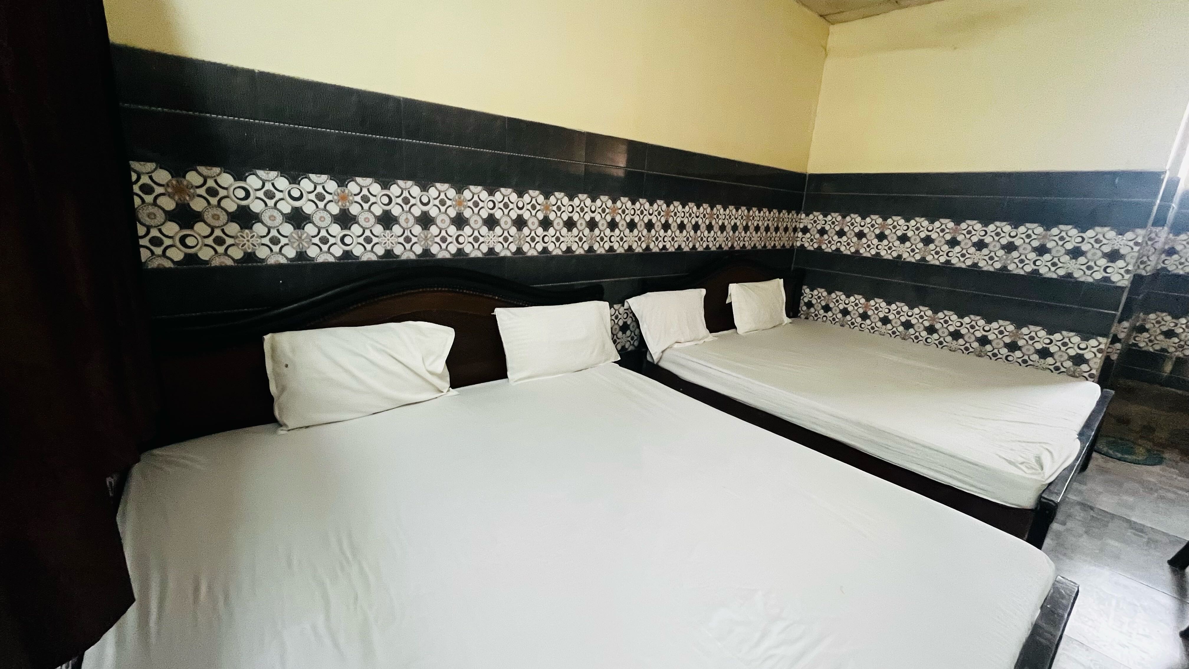 Super Hotel O Mathura Janam Bhumi Link Road - Tap to explore photos