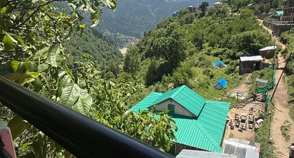 Mountain Goat Guest House & Restaurant Room Type - Double Side Bolcony 