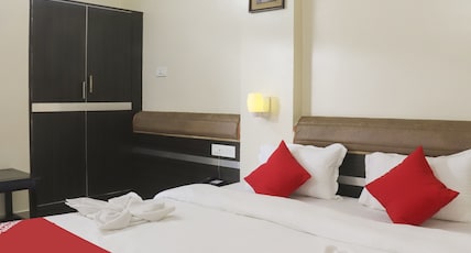 Hotel Elegant Room Type - classic king