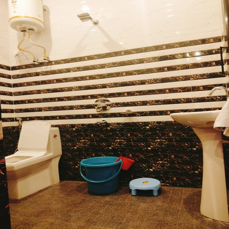 Rainbow Home Stay, Tosh - Tap to explore photos