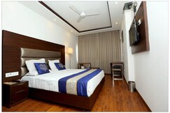 Hotel The R Blues Near Delhi IGI Airport