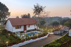 SaffronStays Mariposa by the River Sol