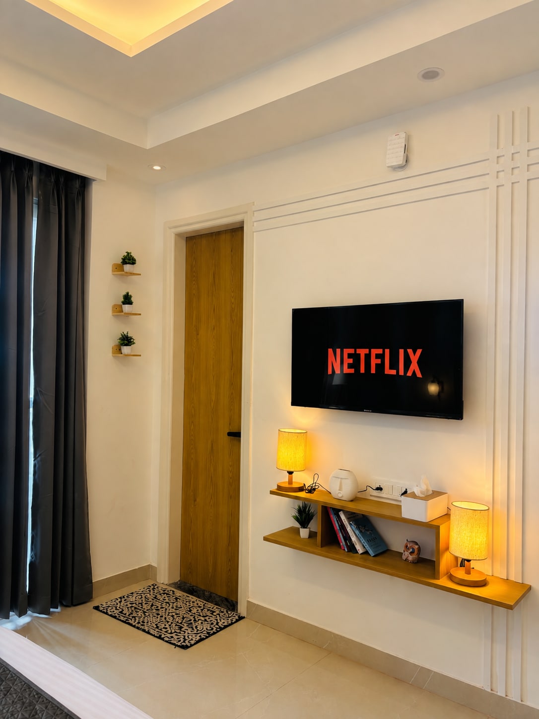 Prema Stays Luxury Studio with Balcony - Tap to explore photos