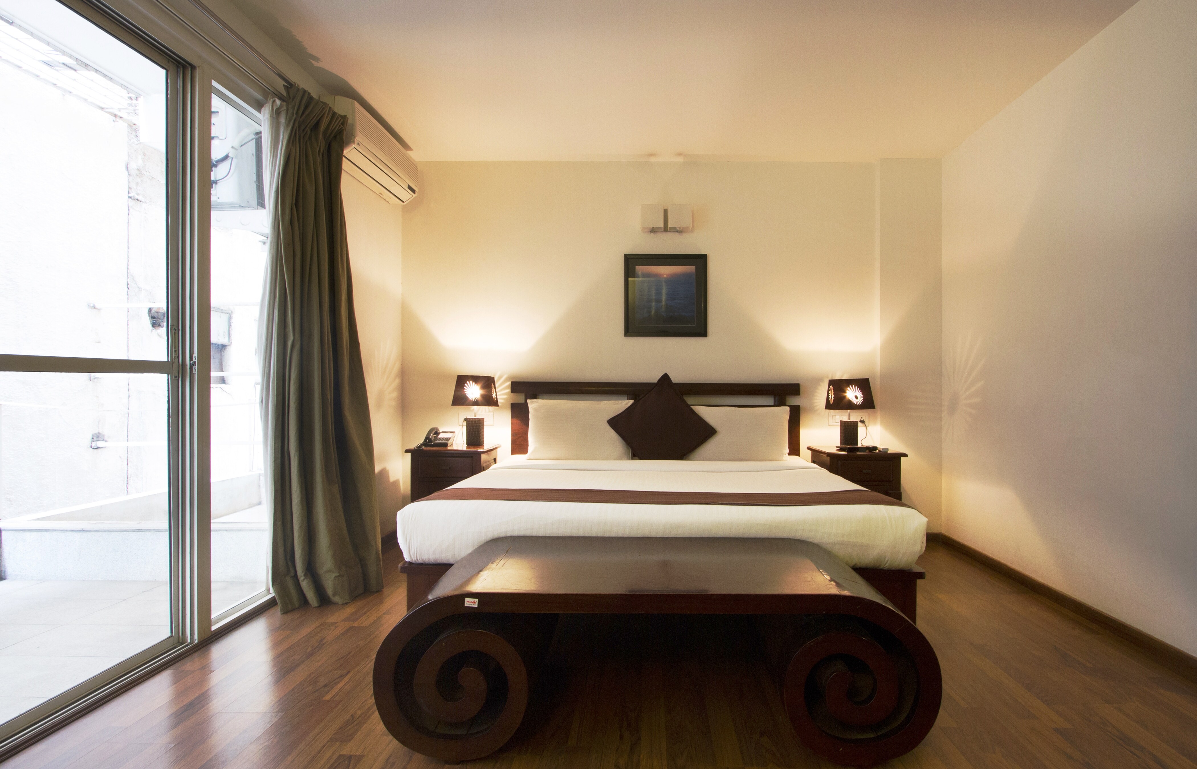 Maple Suites Serviced Apartments - Tap to explore photos