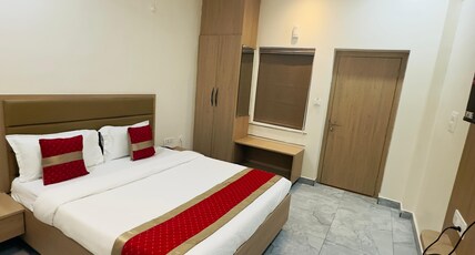 Hotel Raga Room Type - double deluxe room