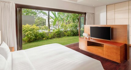 Pullman Danang Beach Resort Room Type - COTTAGE, 1 Bedroom, 1 King-Size Bed, Private Garden Pullman Danang Beach Resort Room Type - COTTAGE, 1 Bedroom, 1 King-Size Bed, Private Garden
