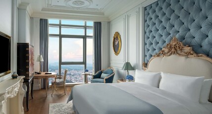 Sofitel Foshan Room Type - LUXURY ROOM, Club Millsime access, 1 King Size Bed, Neo Chinese Dcor Sofitel Foshan Room Type - LUXURY ROOM, Club Millsime access, 1 King Size Bed, Neo Chinese Dcor