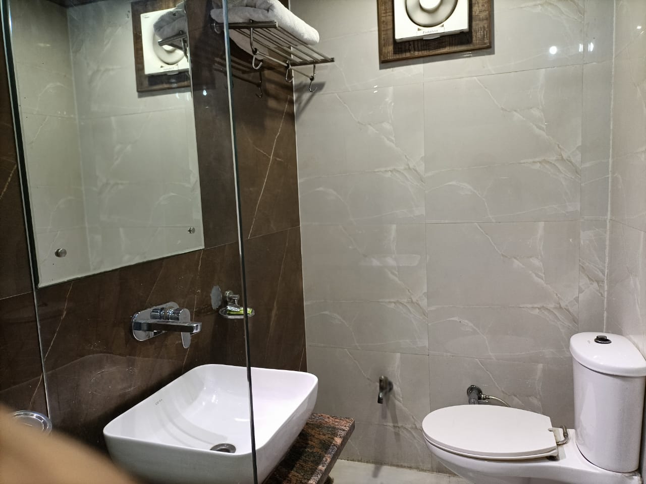 Hotel Guru Kripa Inn - Tap to explore photos