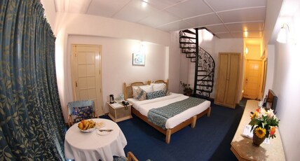TOSHALI ROYAL VIEW,SHIMLA Room Type - Royal Duplex Valley View With Balcony