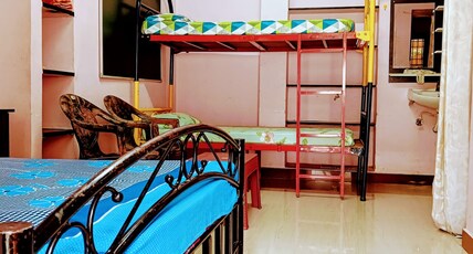EZRA Homes - Homestay Room Type - Family Room - Hourly