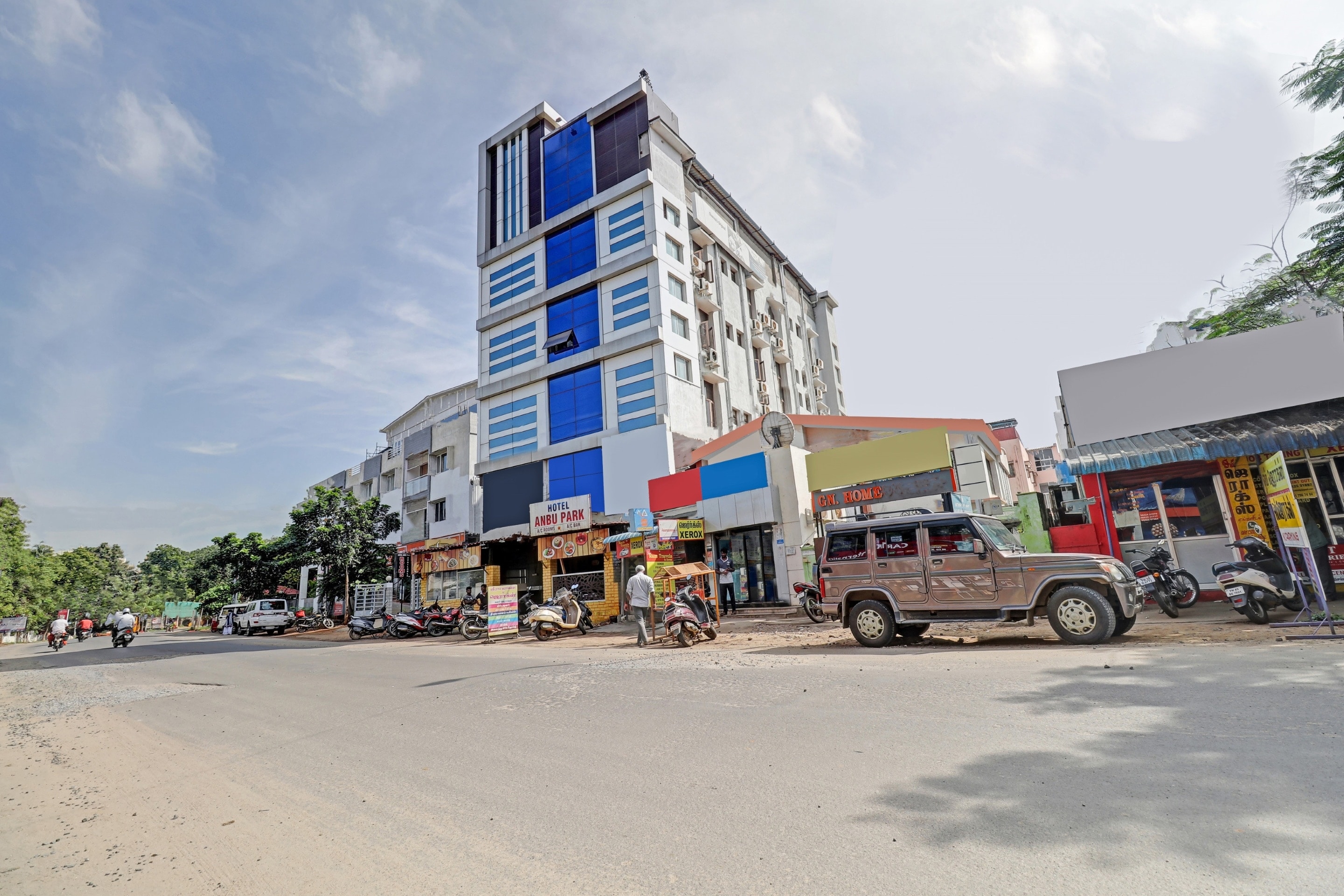 Hotel O Grand Karaikudi - Tap to explore photos