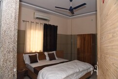 Hotel Seven