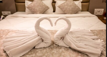 Evershine stay Room Type - Deluxe Non-AC