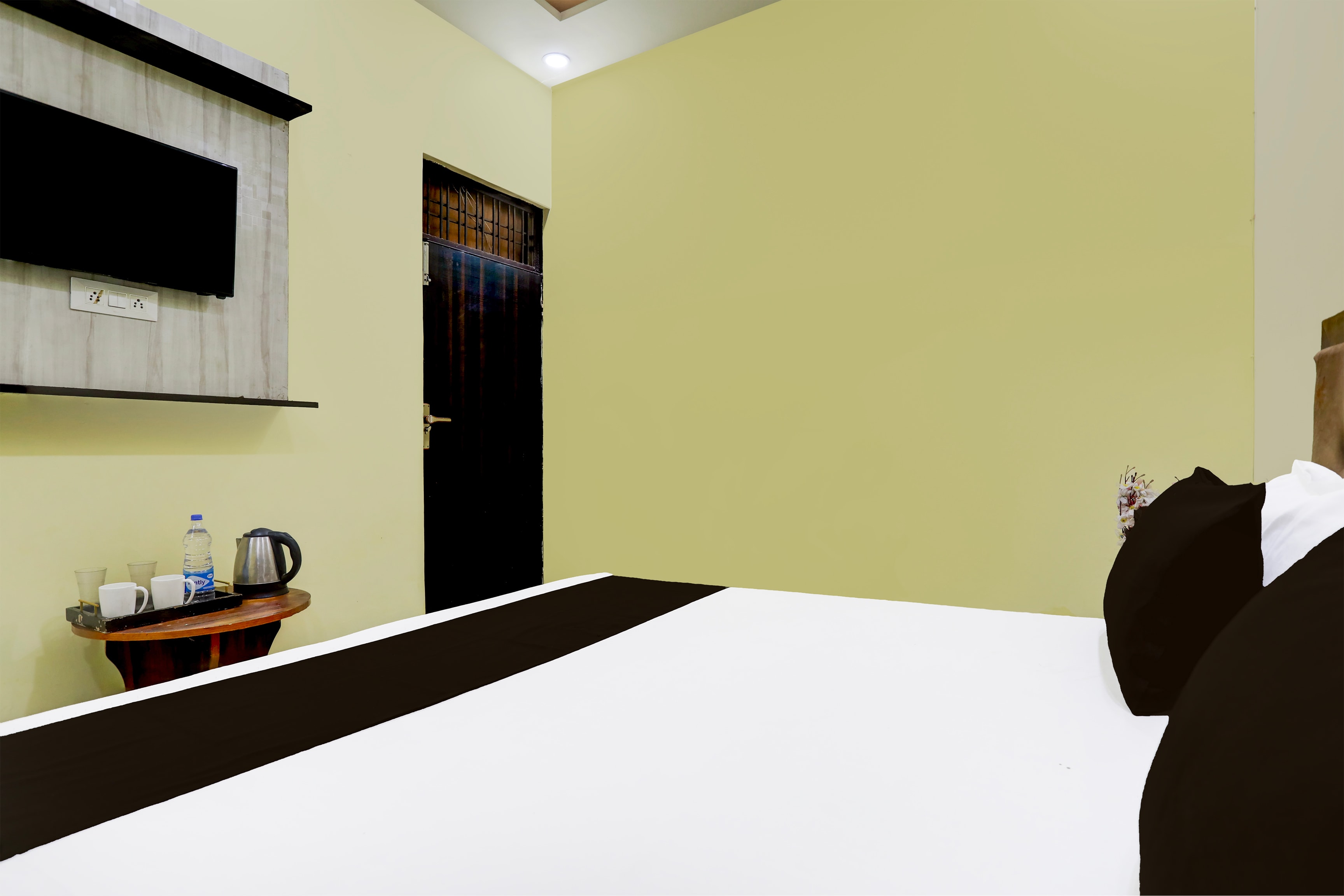Hotel O AKASH - Tap to explore photos