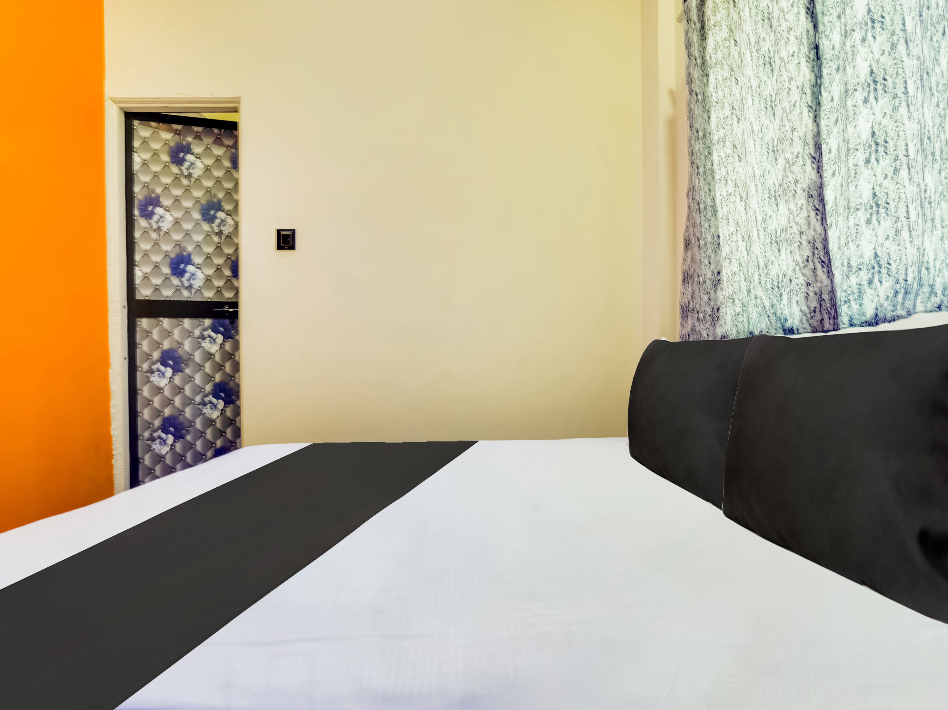 Hotel O RK 2 - Tap to explore photos