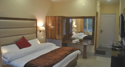 Agastya Residency Room Type - Deluxe Room( No View)