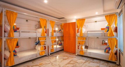 goSTOPS Gurugram, Baani Square PLUS - Private Rooms & Dorms Room Type - Bed in 10 Bed Mixed AC Dormitory Room with Ensuite Bathroom