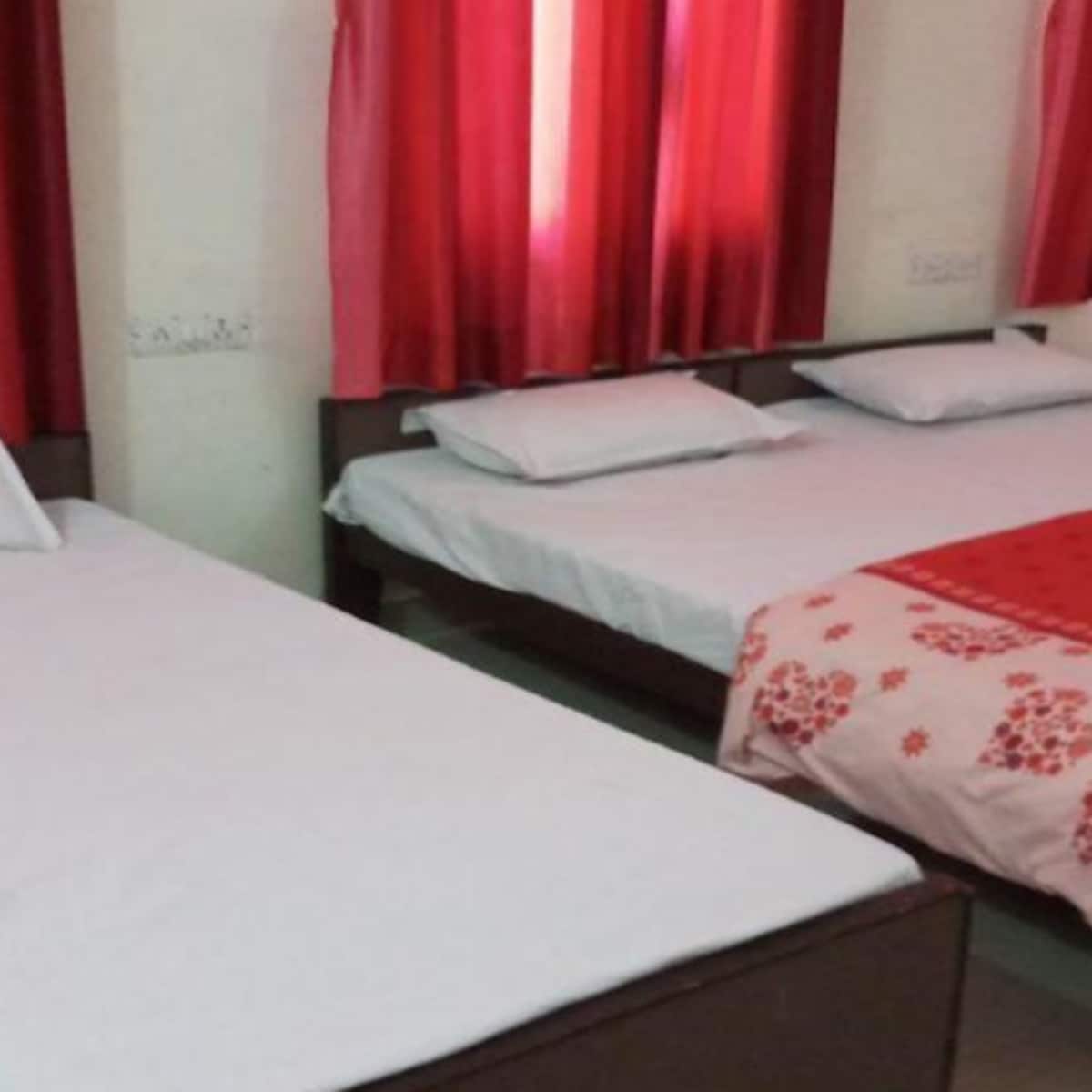 G D Palace - Tap to explore photos