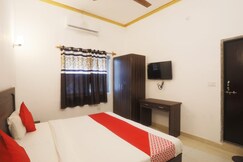 Central Hotel