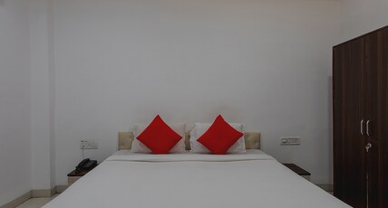 Hotel O Shiva Inn Room Type - Classic