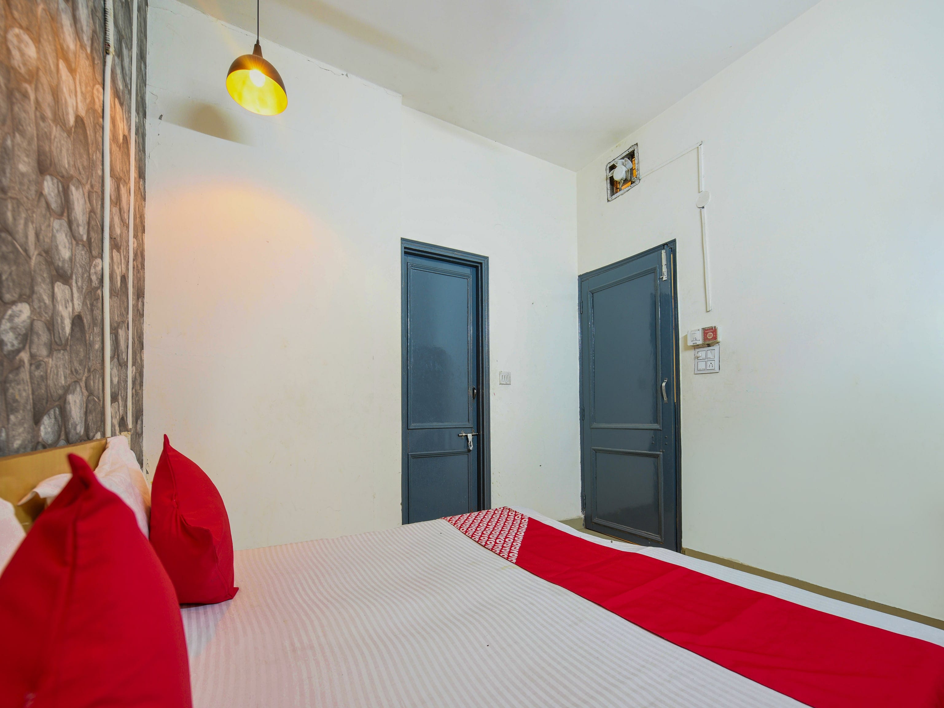 Hotel O Unique Delhi Home Stay - Tap to explore photos