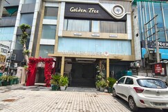 HOTEL GOLDEN TREE