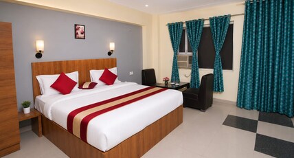 Hotel Park Avenue Room Type - Luxury Room with Balcony and Garden View