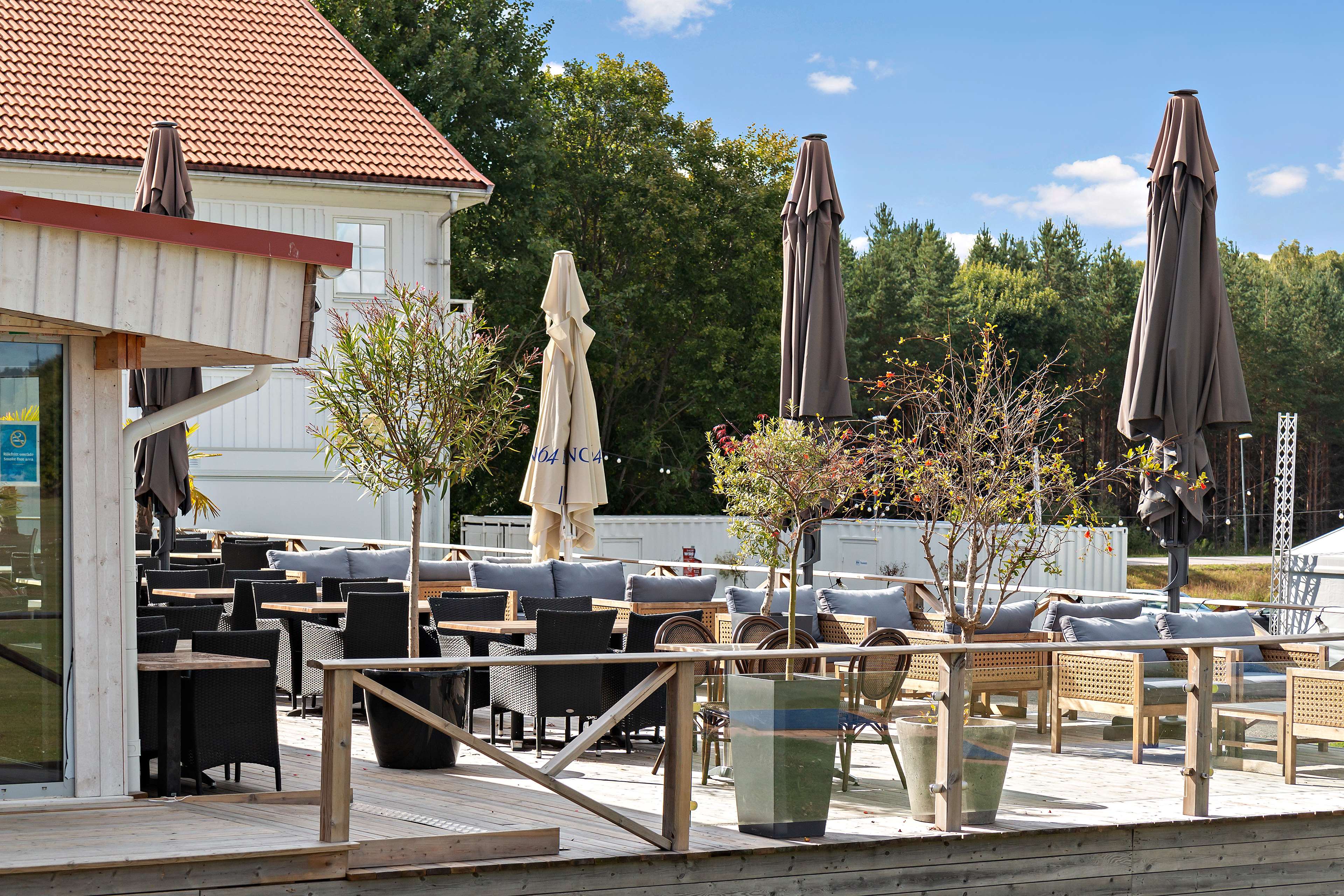 Sure Hotel by Best Western Hedasen - Tap to explore photos