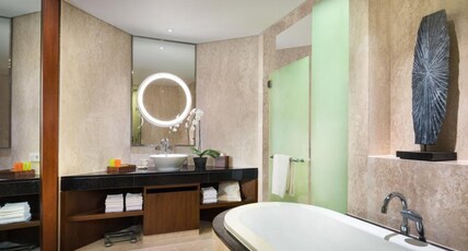 Conrad Bali Room Type - DELUXE POOL VIEW TWIN