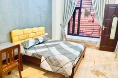 Spacious Luxury 2BHK Villa w Private Patio