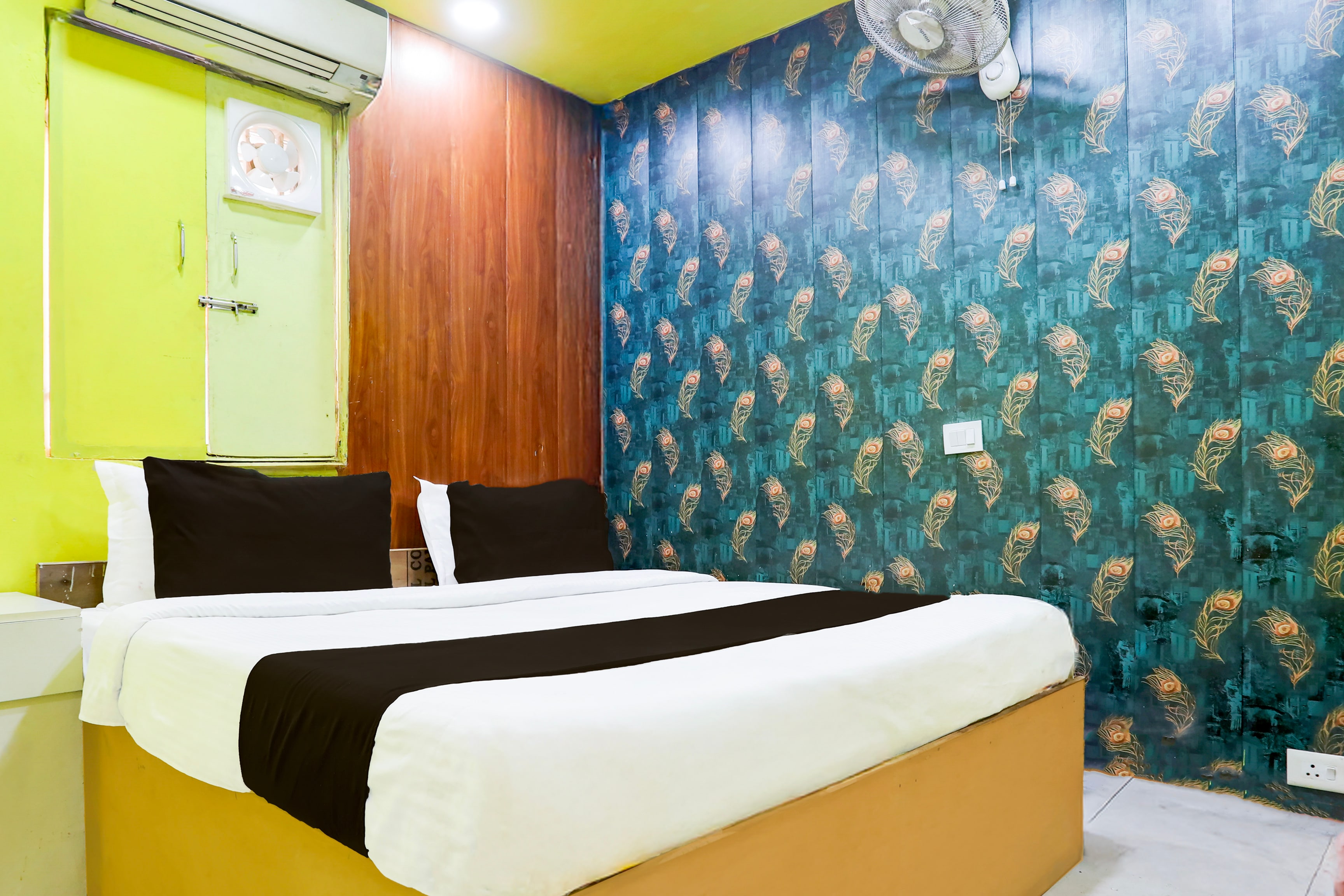 Hotel O A K Residency - Tap to explore photos