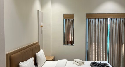 Hotel Neel Room Type - Delux AC Room with Attached Bathroom