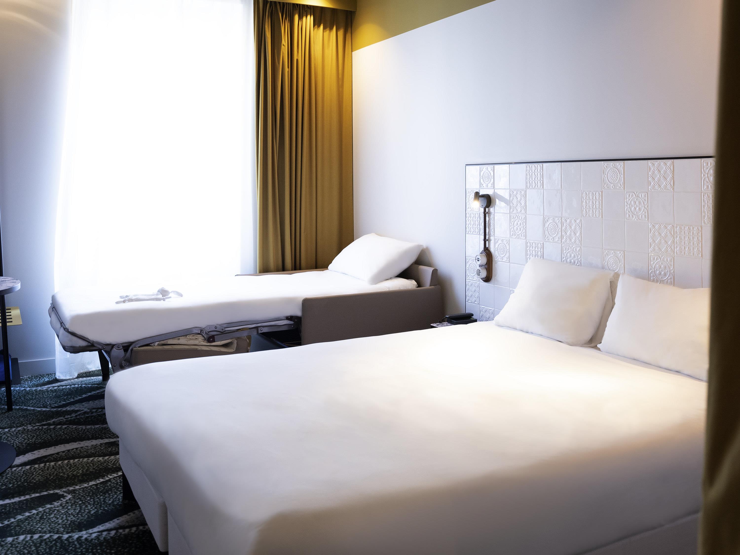 ibis Styles Paris Gare de Lyon TGV - Tap to explore photos