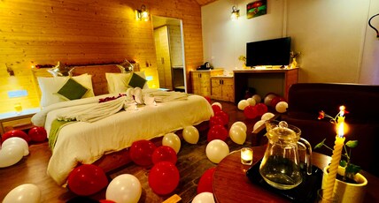 FOREST BREEZE RESORT Room Type - Luxury Cottage with Private Balcony