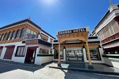 Chamba Hotel And Restaurant