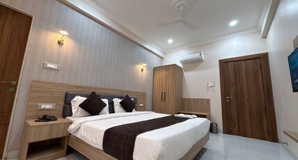 The Hotel Phoenix Inn Room Type - Super Deluxe Room