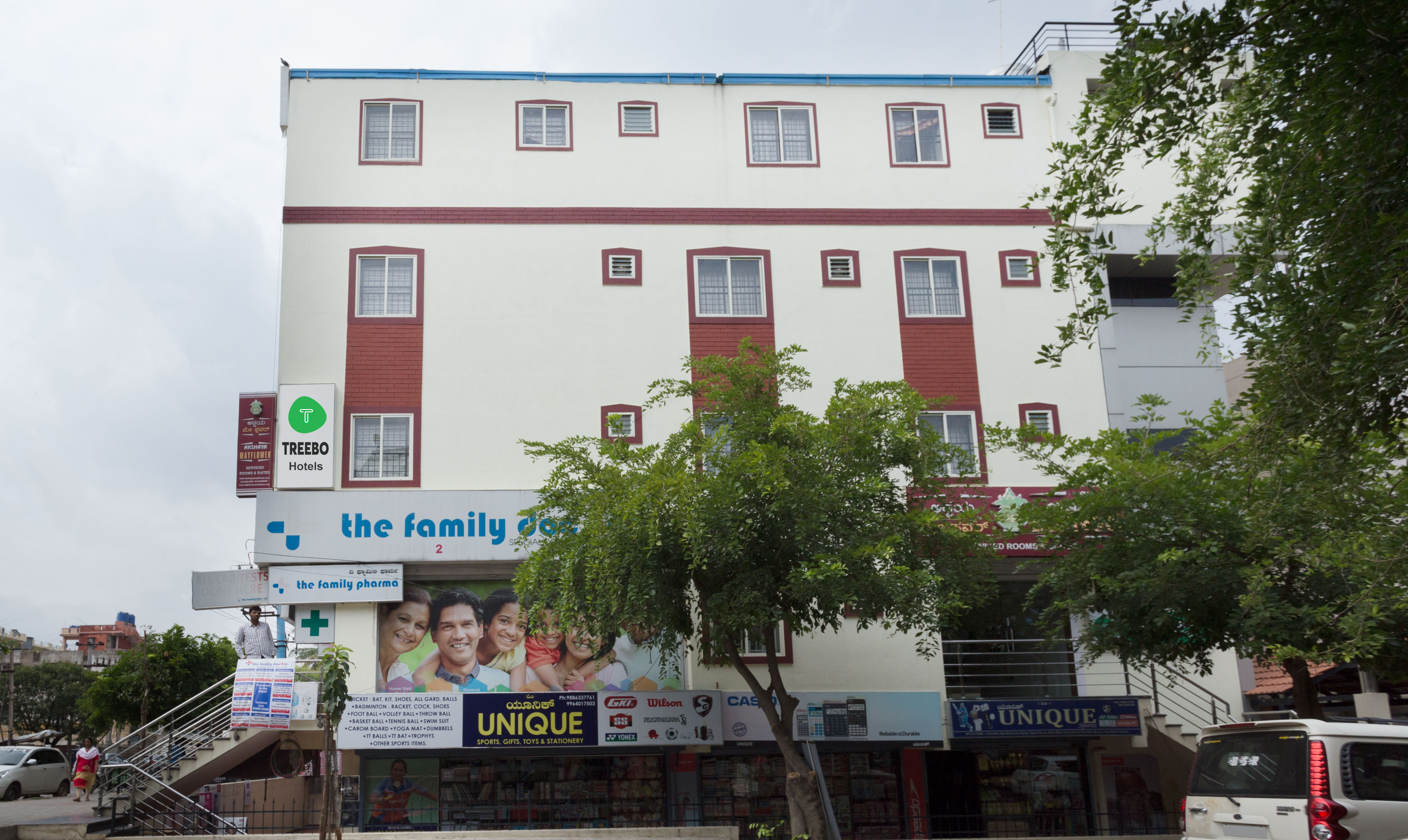 Treebo Akshaya Mayflower Vijaya Bank Layout - Tap to explore photos