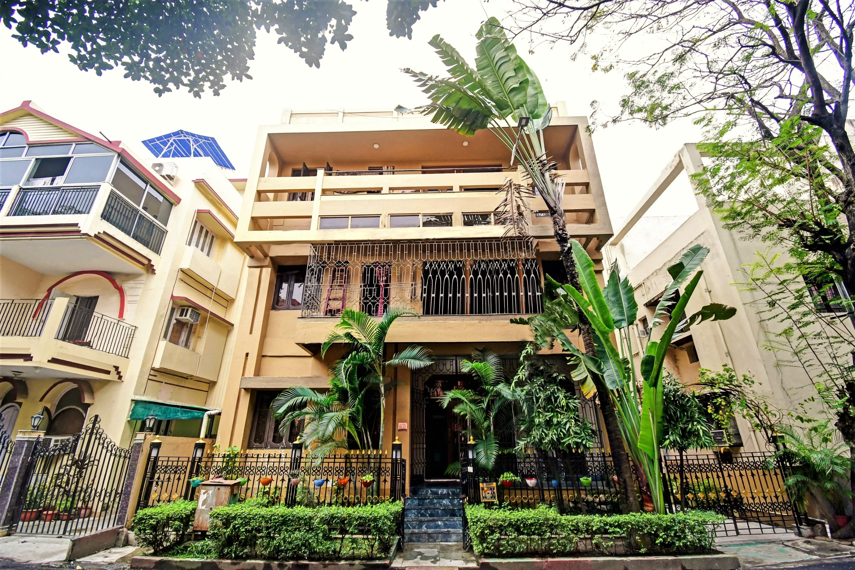 Hotel O VICKY GUEST HOUSE - Tap to explore photos
