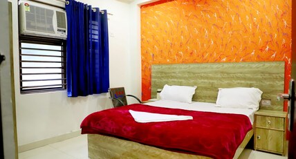 Vrinda Holidays Room Type - Deluxe Suite