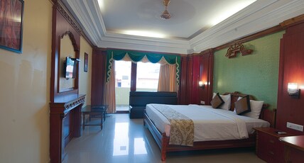 NRS ROYAL PALACE Room Type - Deluxe Room AC ( NON SEA VIEW) DOUBLE OR TWIN