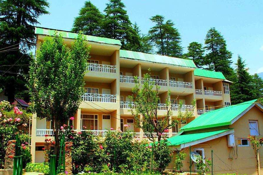 Hotel The Conifer - Tap to explore photos