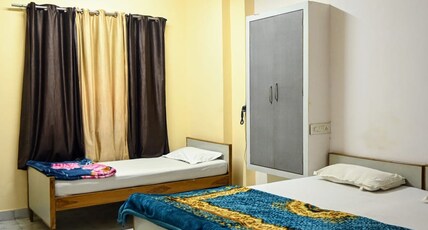 Hotel Roshan Room Type - Standard Tripple Bed Room