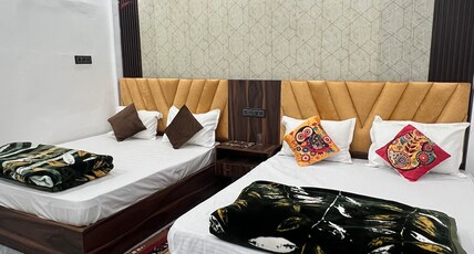 Sri Kanak Bihari Homestay Room Type - Alias Super Deluxe Four Bedroom