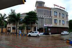 GOKUL PALACE 