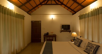 Palmgrove Lake Resort Room Type - Deluxe Villa with Garden View