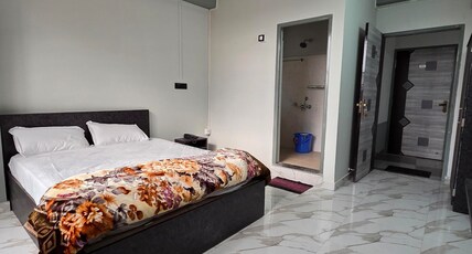 TrippersHome Room Type - Bedroom 8